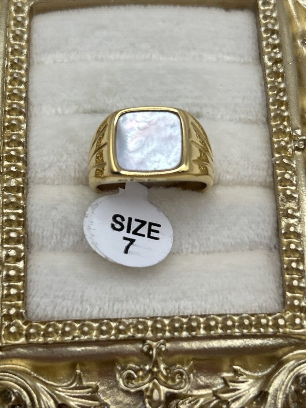 Vintage NOS Gold Tone Signet Ring Faux Mother of Pearl Size 7 Unisex Jewelry - Picture 7 of 16
